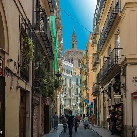 Apartment Luminoso. Comodo. Acogedor. Wifi. Junto A Ave Valencia