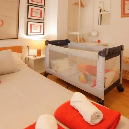 Appartement Luminoso. Comodo. Acogedor. Wifi. Junto A Ave