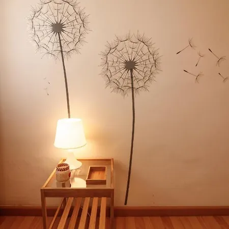 Luminoso. Comodo. Acogedor. Wifi. Junto A Ave Appartement Valencia
