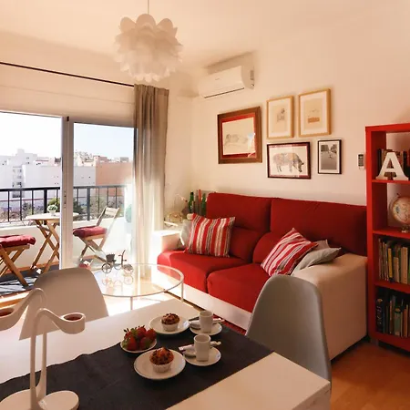 Luminoso. Comodo. Acogedor. Wifi. Junto A Ave *