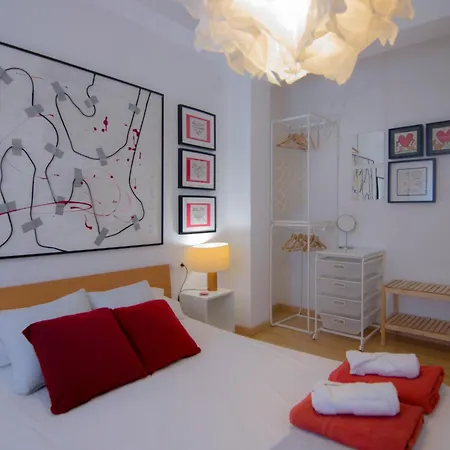 Luminoso. Comodo. Acogedor. Wifi. Junto A Ave Appartement