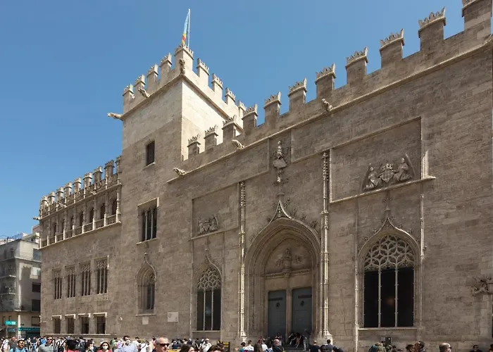 Luminoso. Comodo. Acogedor. Wifi. Junto A Ave