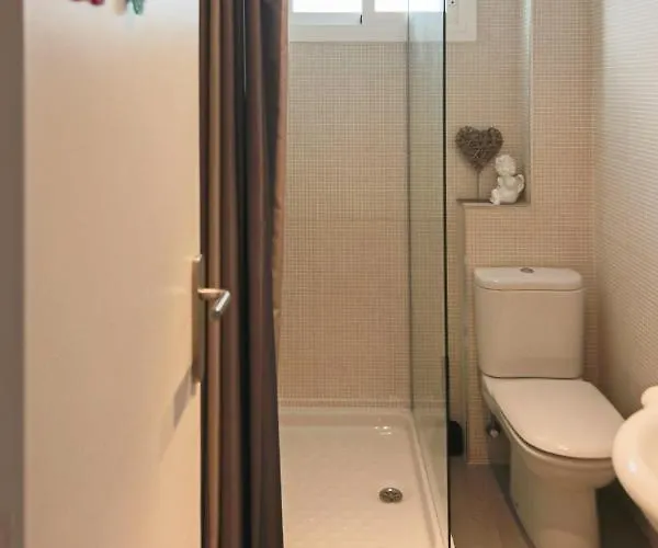 Luminoso. Comodo. Acogedor. Wifi. Junto A Ave バレンシア