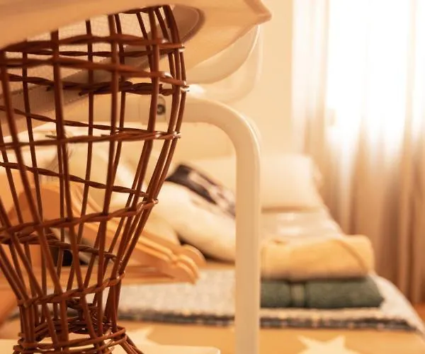 Luminoso. Comodo. Acogedor. Wifi. Junto A Ave *