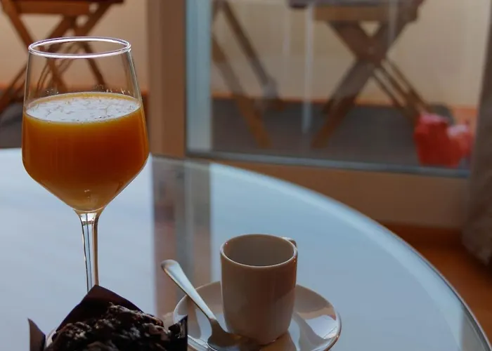 Luminoso. Comodo. Acogedor. Wifi. Junto A Ave バレンシア