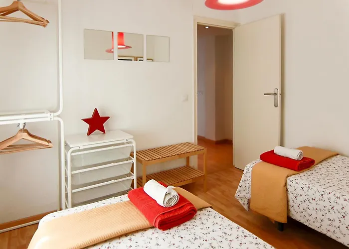 Luminoso. Comodo. Acogedor. Wifi. Junto A Ave バレンシア