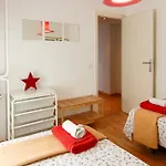 Luminoso. Comodo. Acogedor. Wifi. Junto A Ave 瓦伦西亚